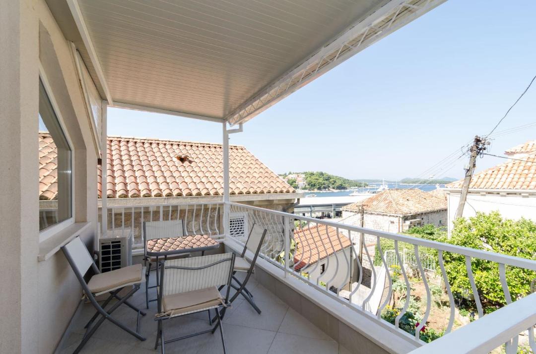 Photo of Patio Balcony in Gruz