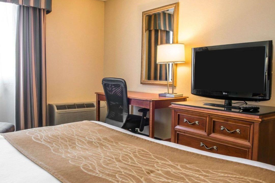 Photo of Bedroom in O'Hara Township