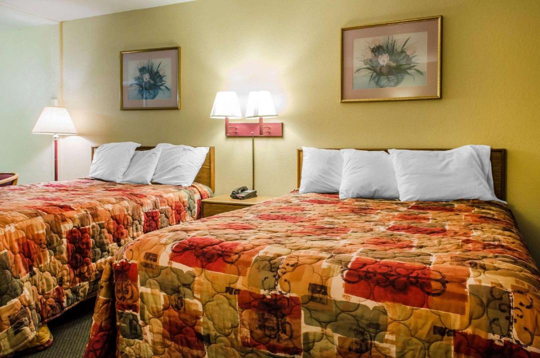 Photo of Bedroom in Lewisburg