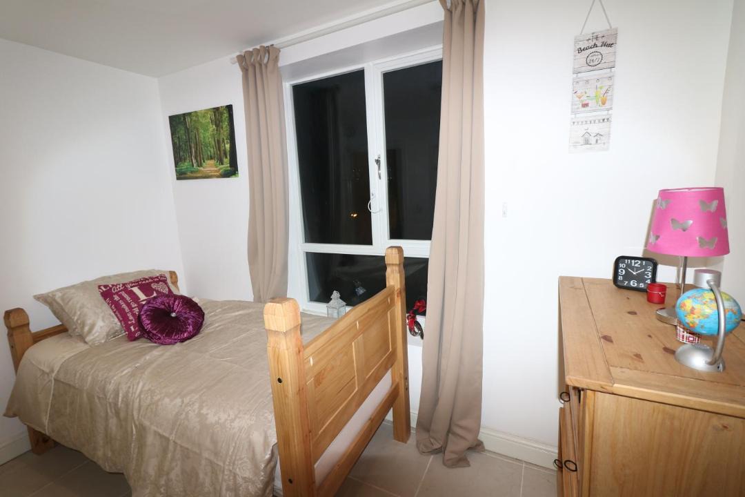 Photo of Bedroom in Shadwell