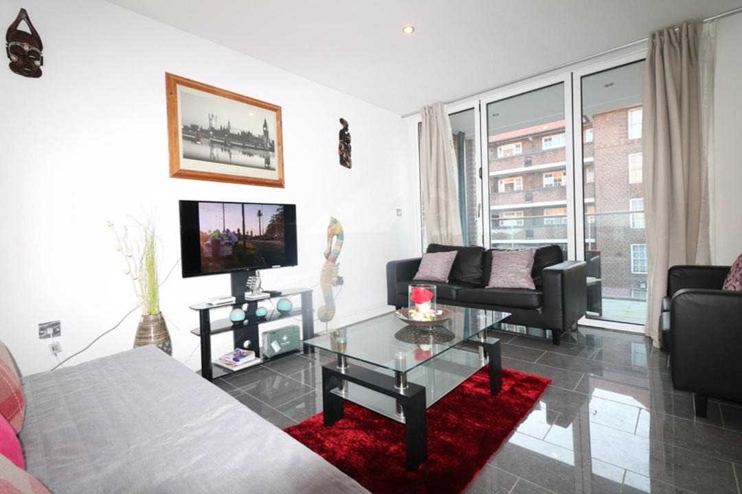 Photo of Livingroom in Shadwell