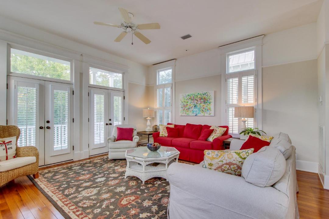 Photo of Livingroom in Saint Simons Island