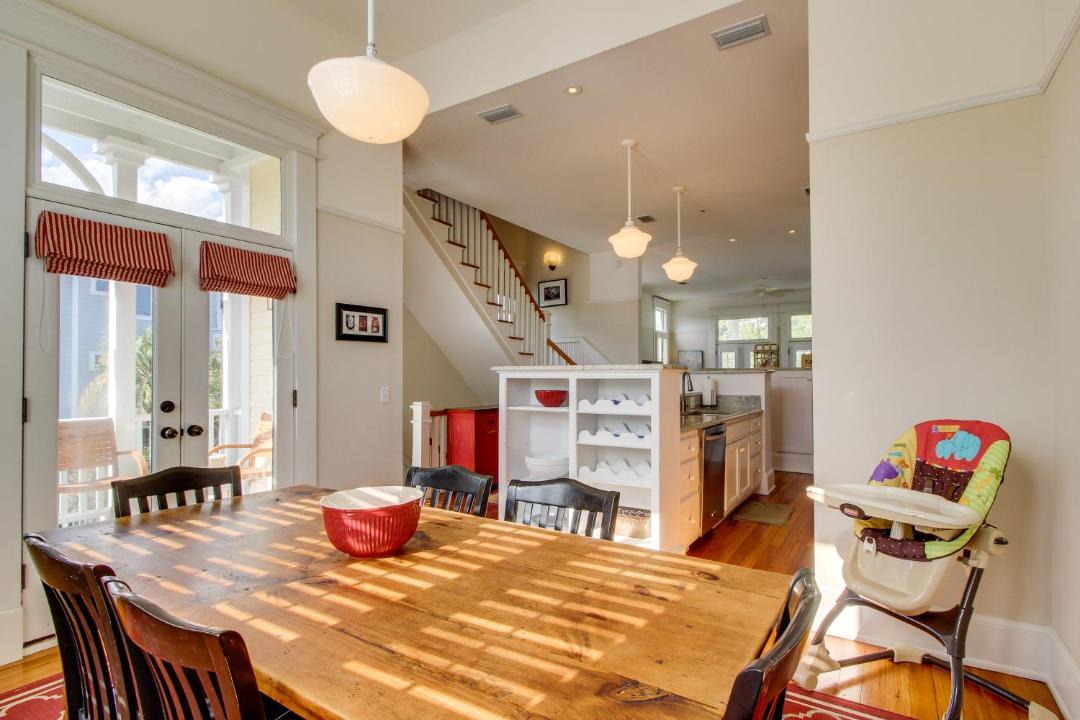 Photo of Livingroom in Saint Simons Island