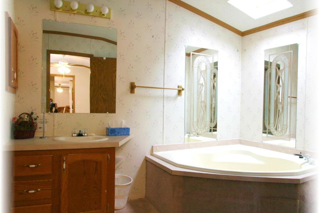 Photo of Bathroom in Manitoulin District