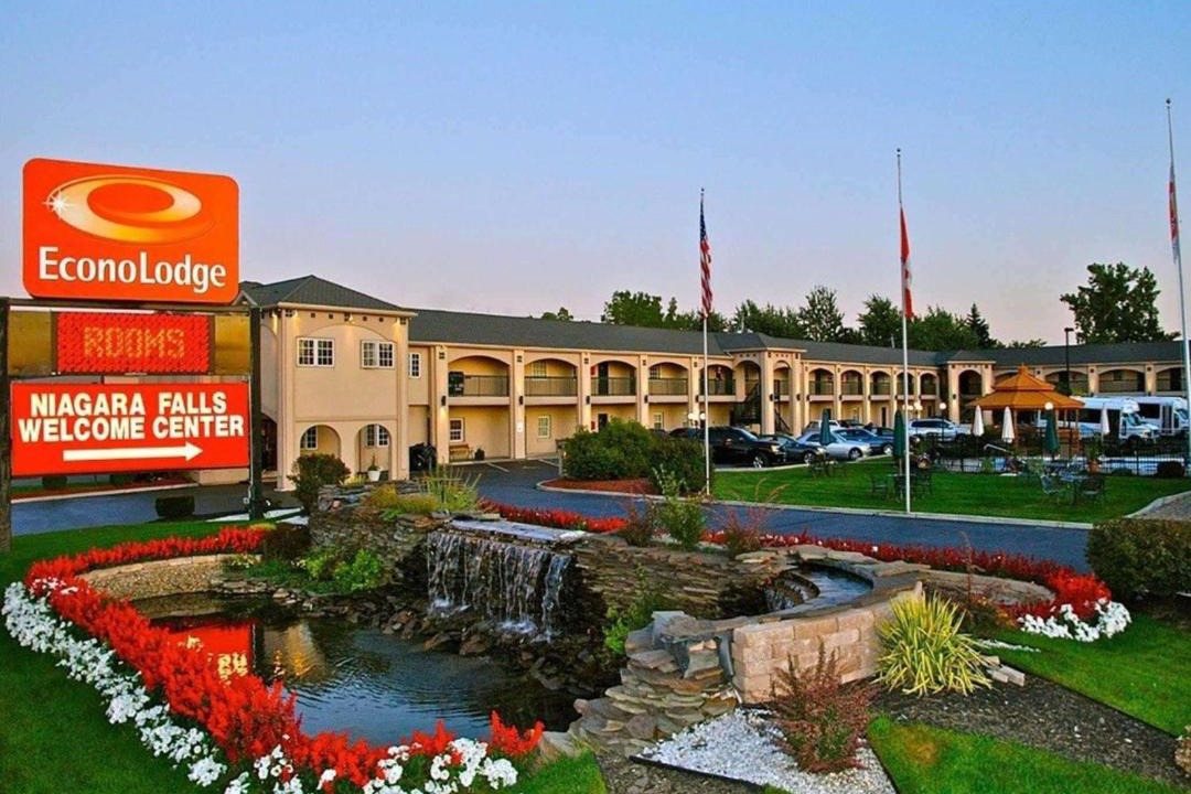 Photo of Others in Niagara Falls