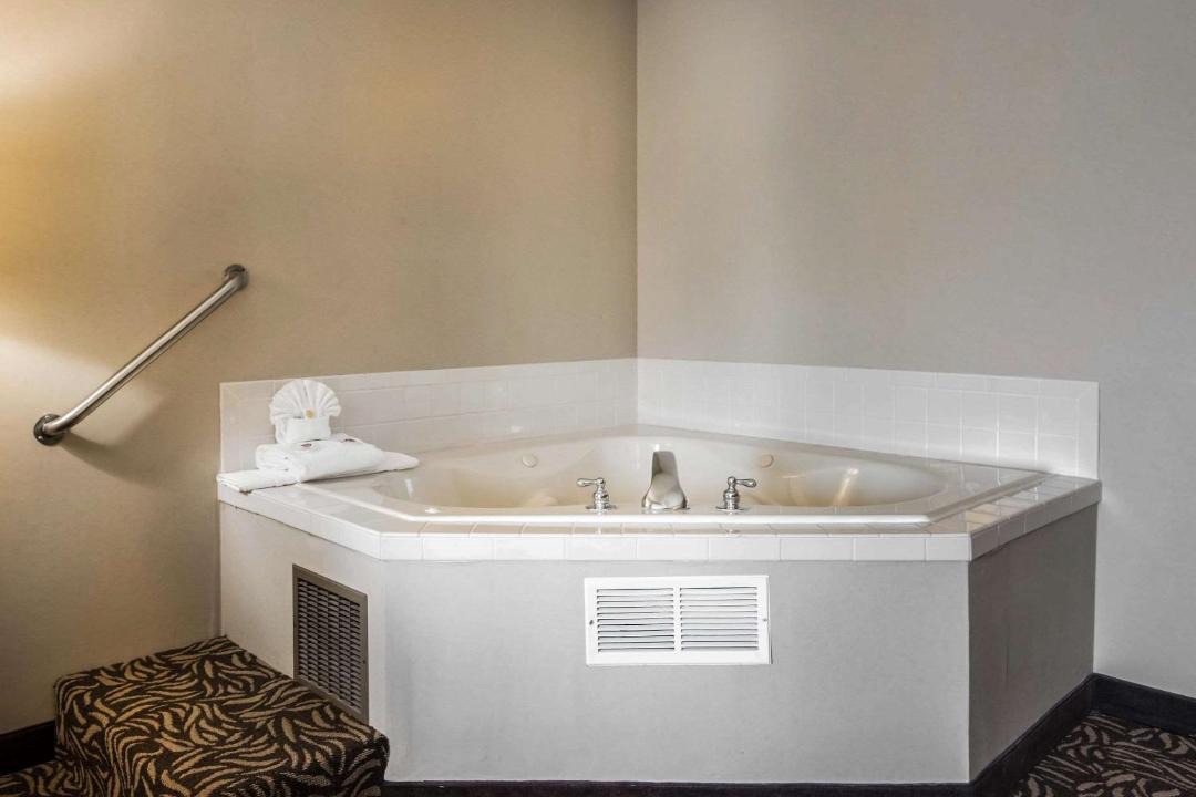Photo of Bathroom in Cortland