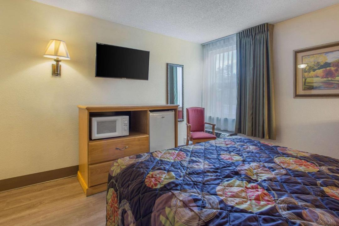Photo of Bedroom in Asheville