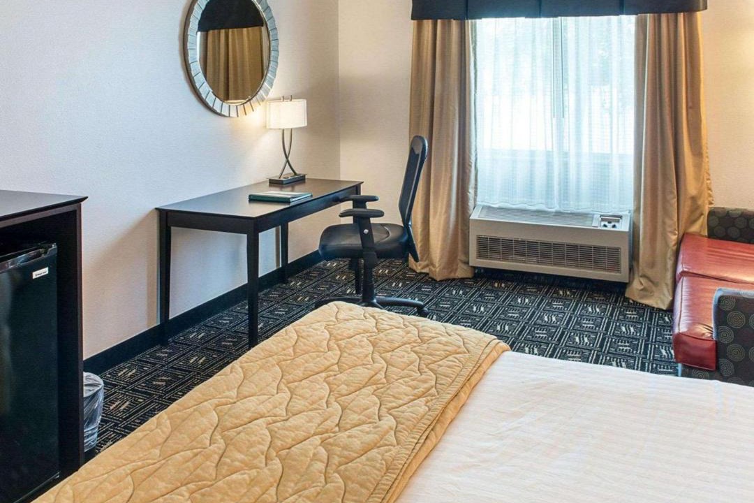 Photo of Bedroom in Brooklyn Center