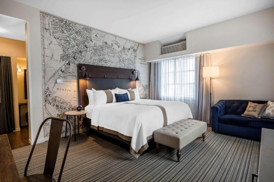 Photo of Others in Everett