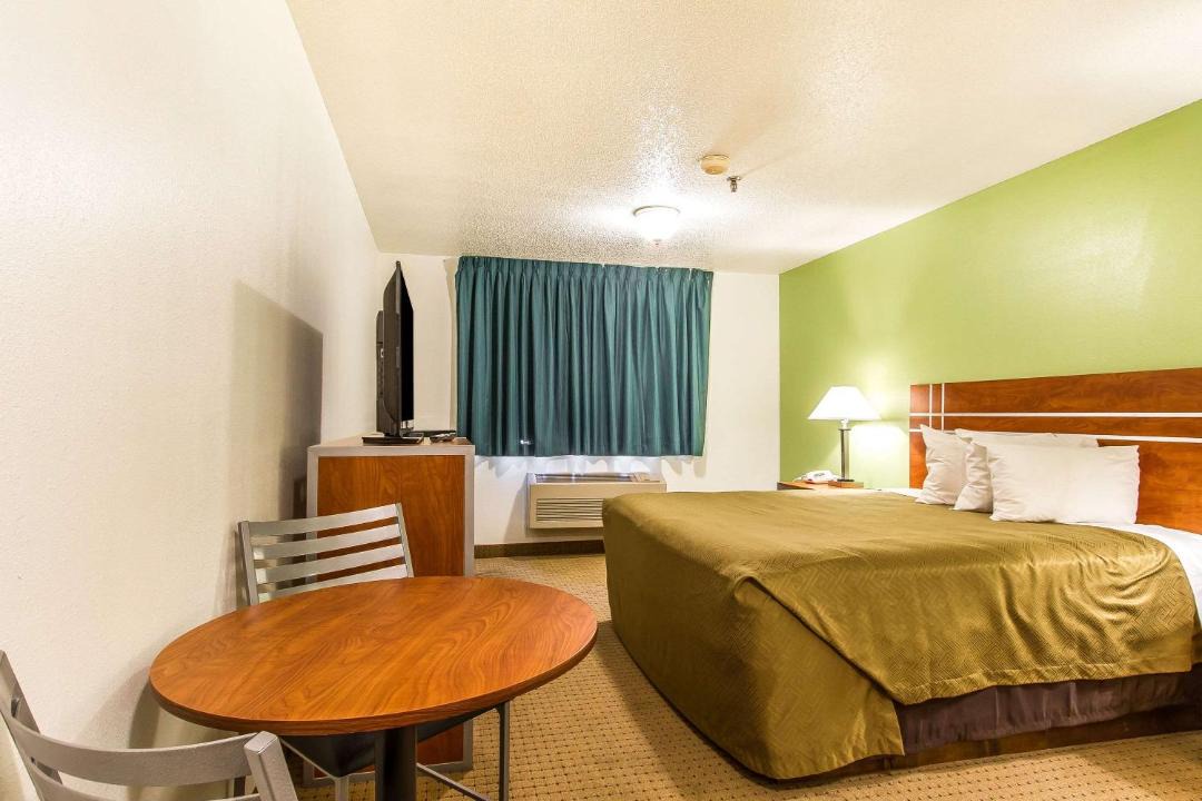 Photo of Bedroom in Pekin
