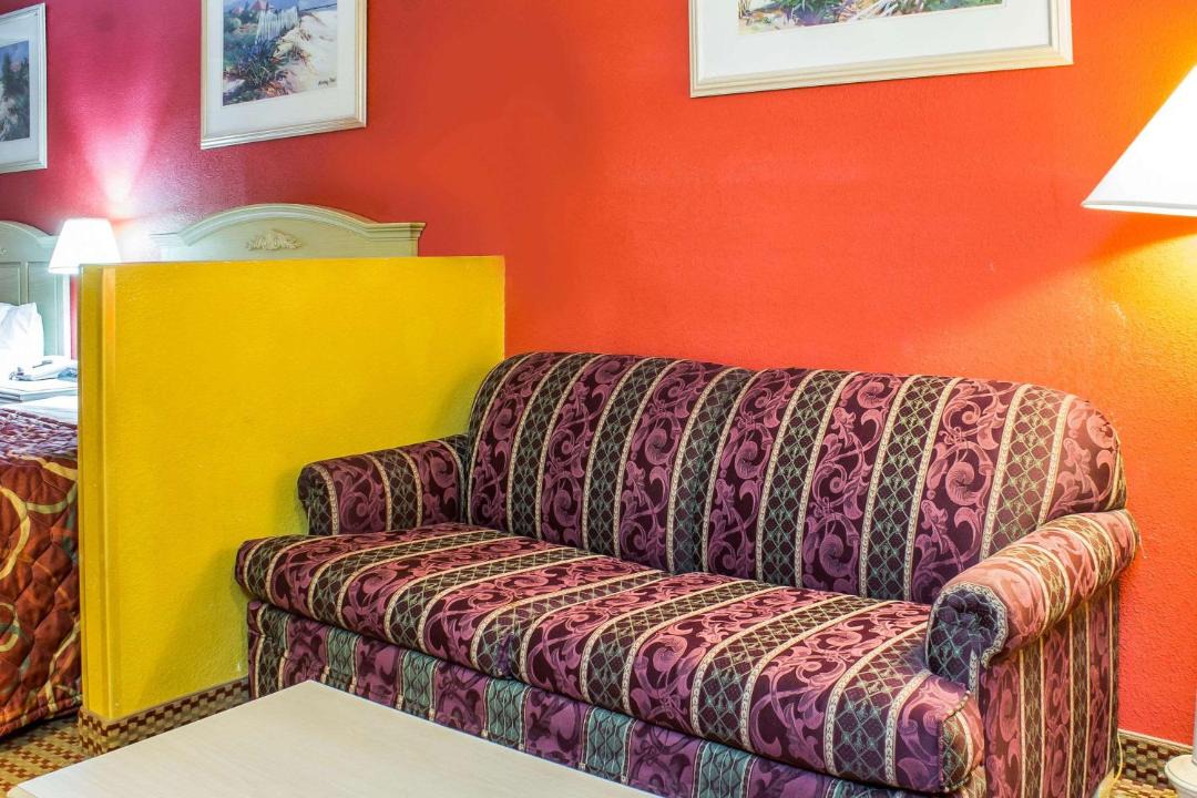 Photo of Others in Walnut