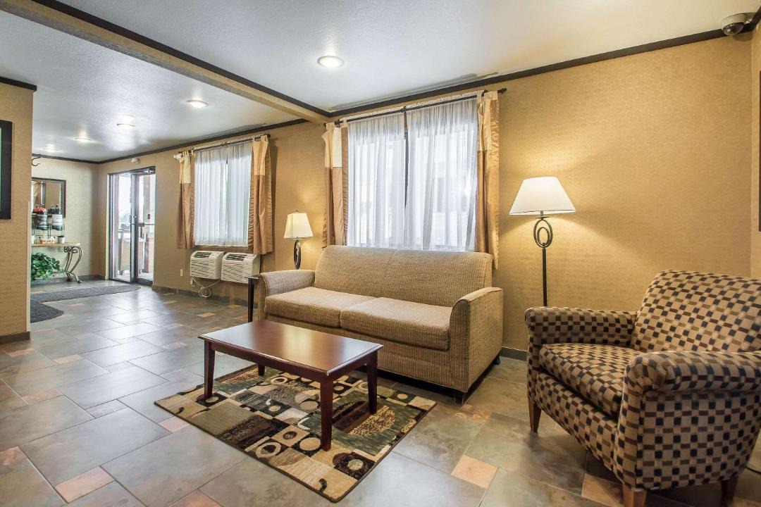 Photo of Livingroom in Decorah