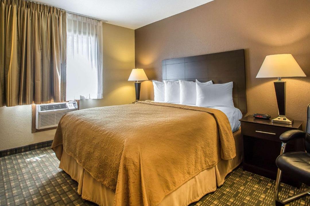 Photo of Bedroom in Decorah