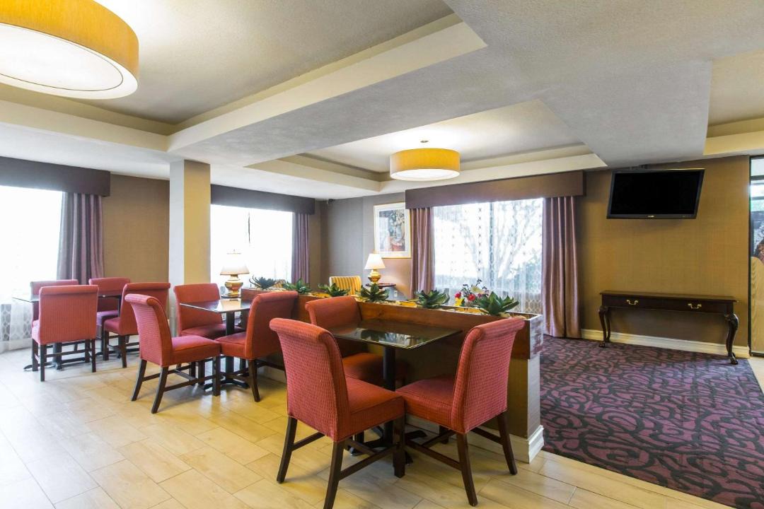 Photo of Others in Stockbridge