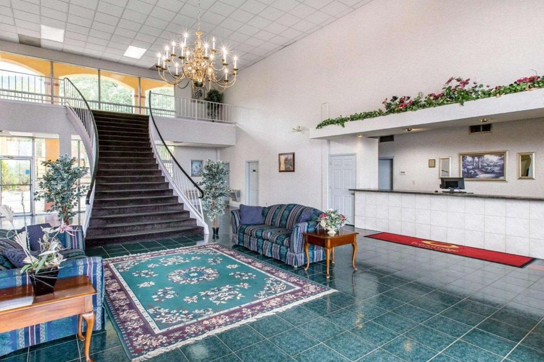 Photo of Others in Dalton