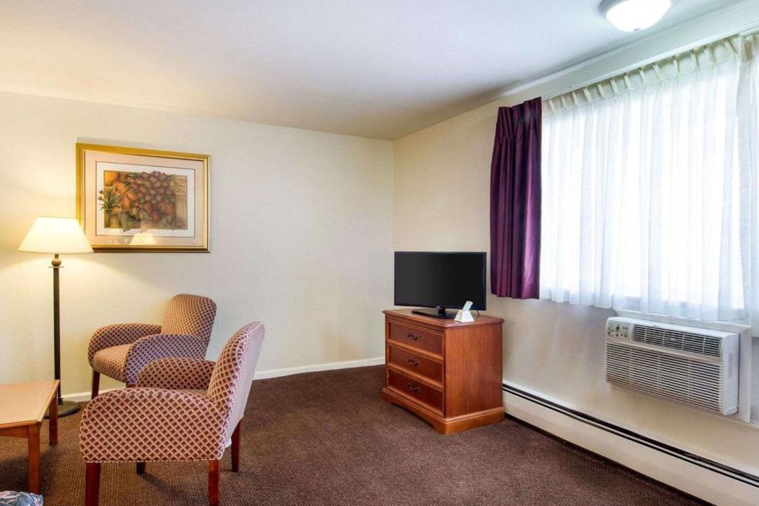 Photo of Livingroom in Northborough