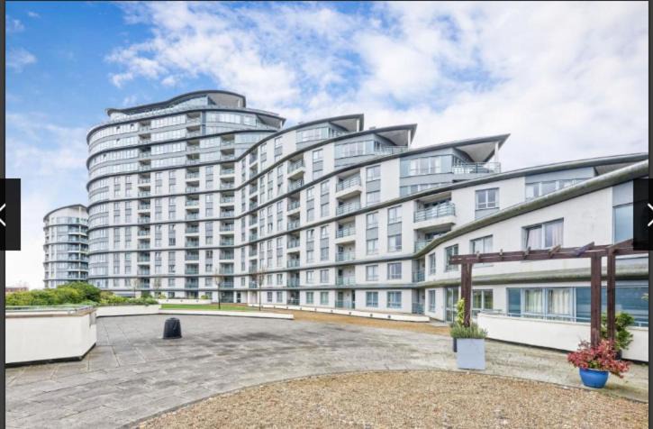 Photo of Buildings in Woking