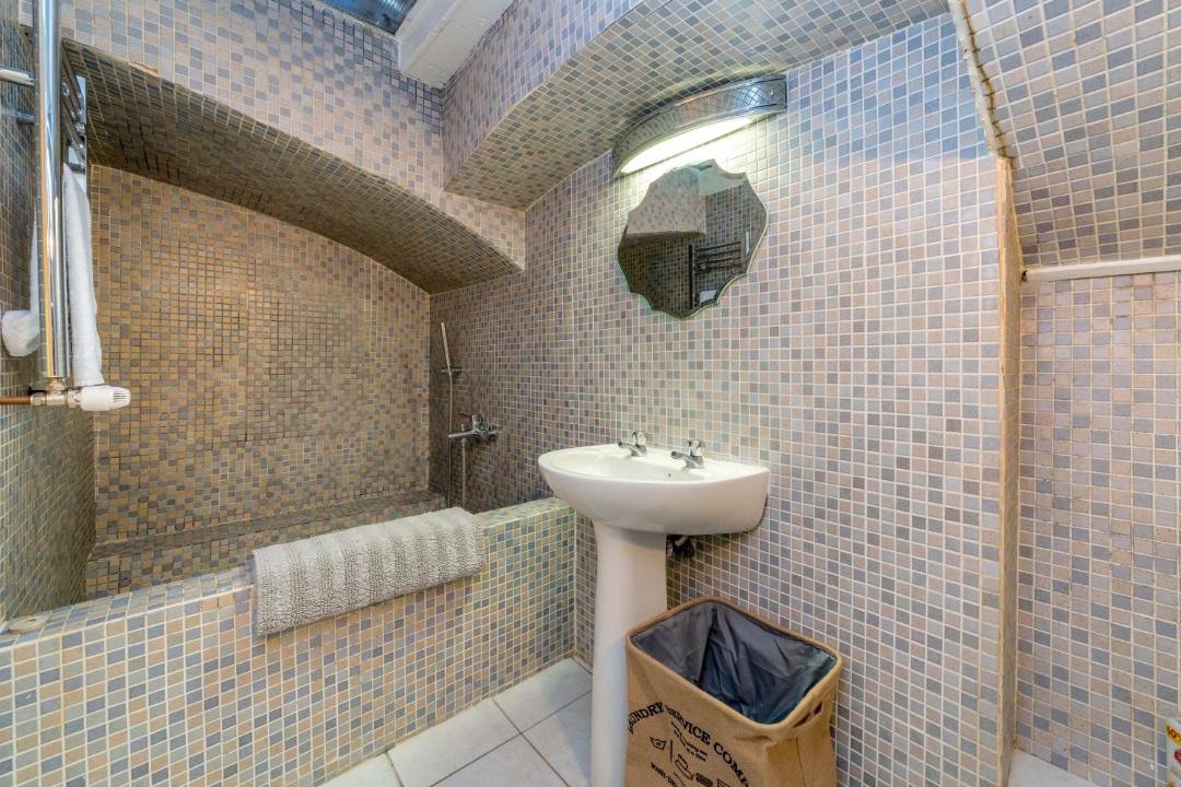 Photo of Bathroom in Haggerston