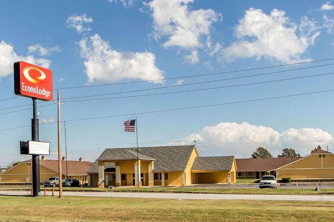 Photo of Others in Pryor