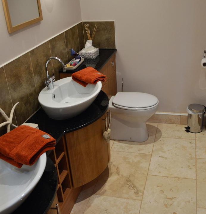 Photo of Bathroom in Aubourn