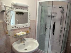 Photo of Bathroom in Belleme