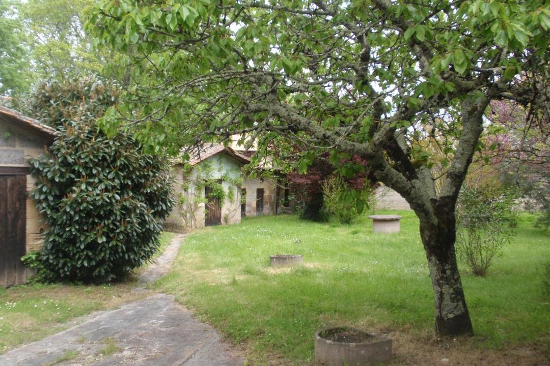 Photo of Others in Saint-Medard-de-Guizieres