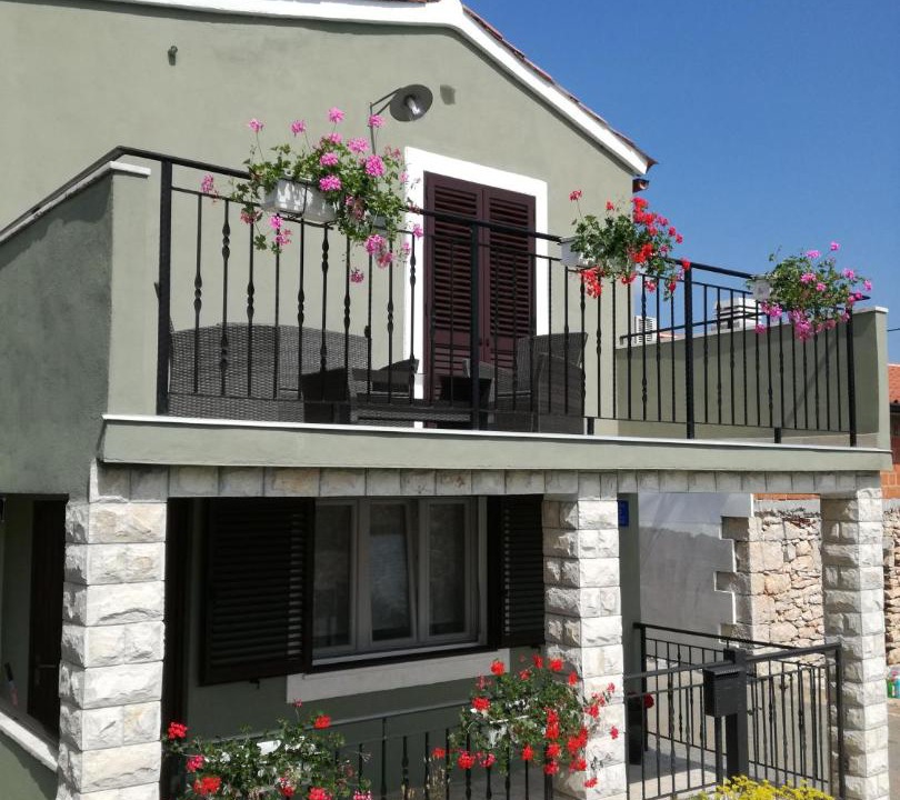 Photo of Patio Balcony in Topid