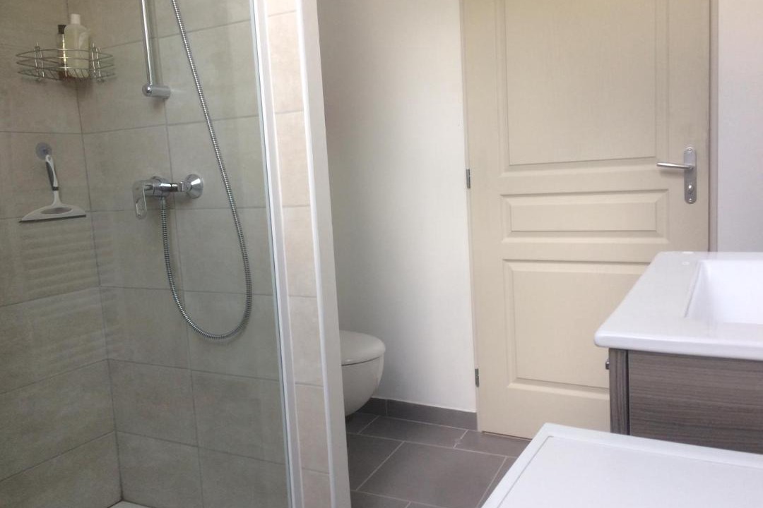 Photo of Bathroom in Chateauneuf-d'Oze