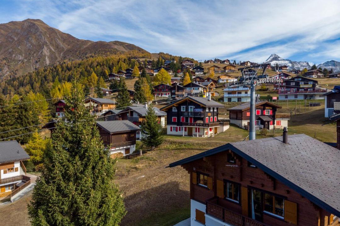 Photo of Buildings in Rosswald