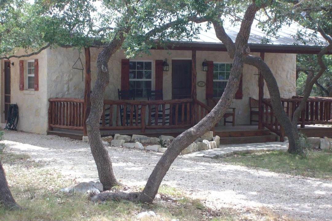 Photo of Buildings in Pipe Creek