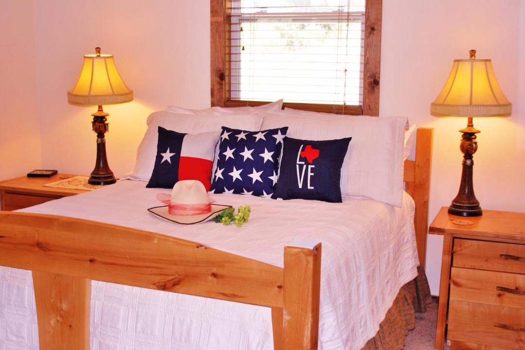Photo of Bedroom in Pipe Creek