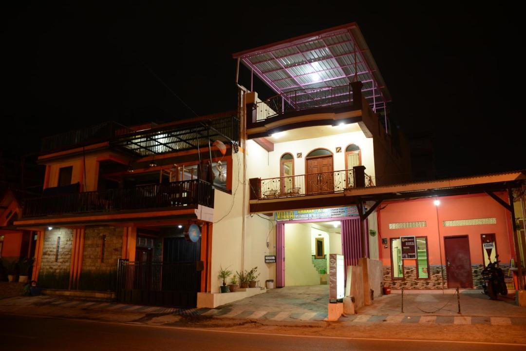 Photo of Buildings in Oro Oro Ombo