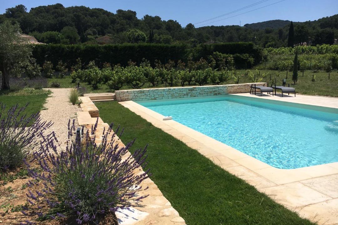 Photo of Others in Venejan