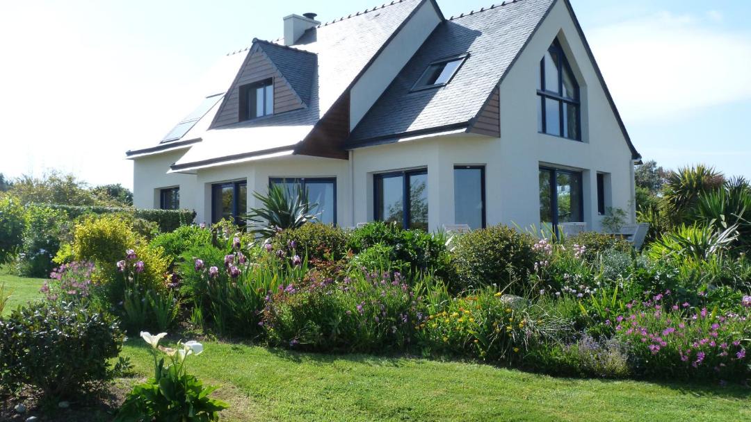 Photo of Others in Esquibien