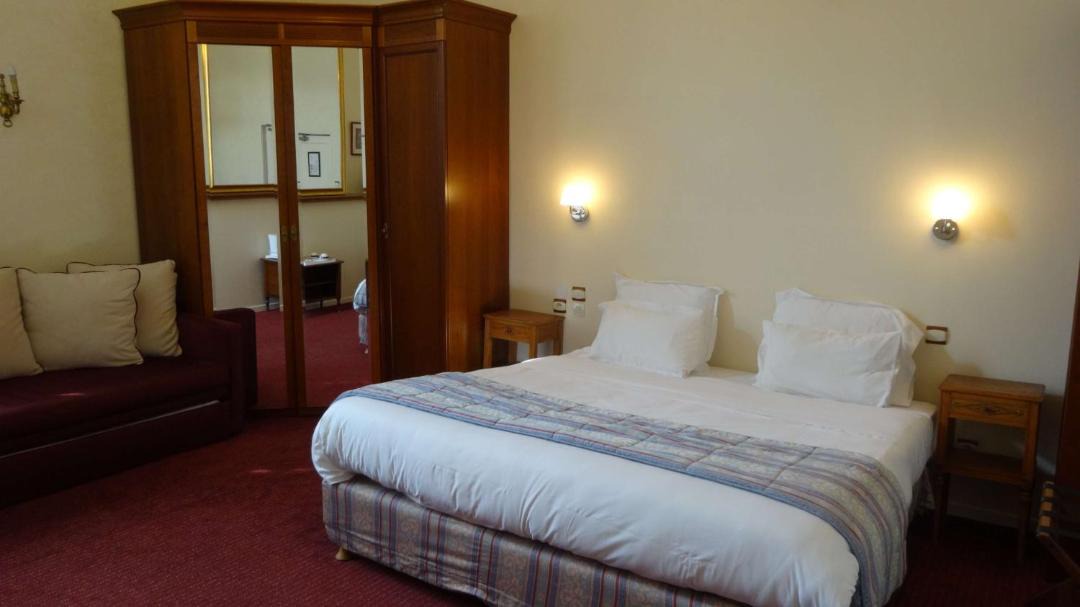 Photo of Bedroom in Pontorson