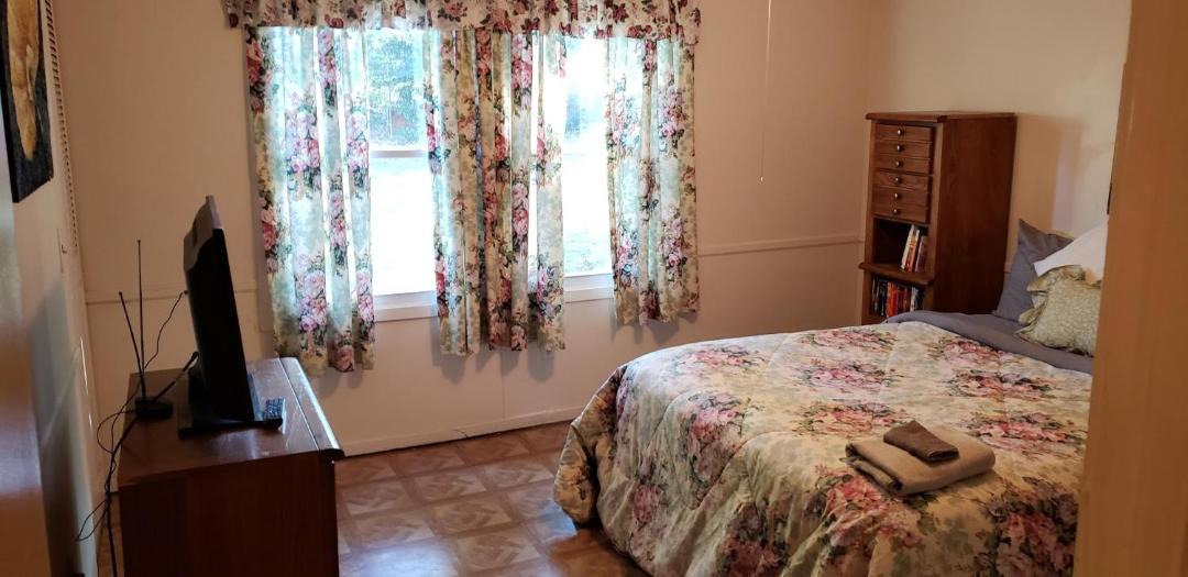 Photo of Bedroom in Stone Mountain