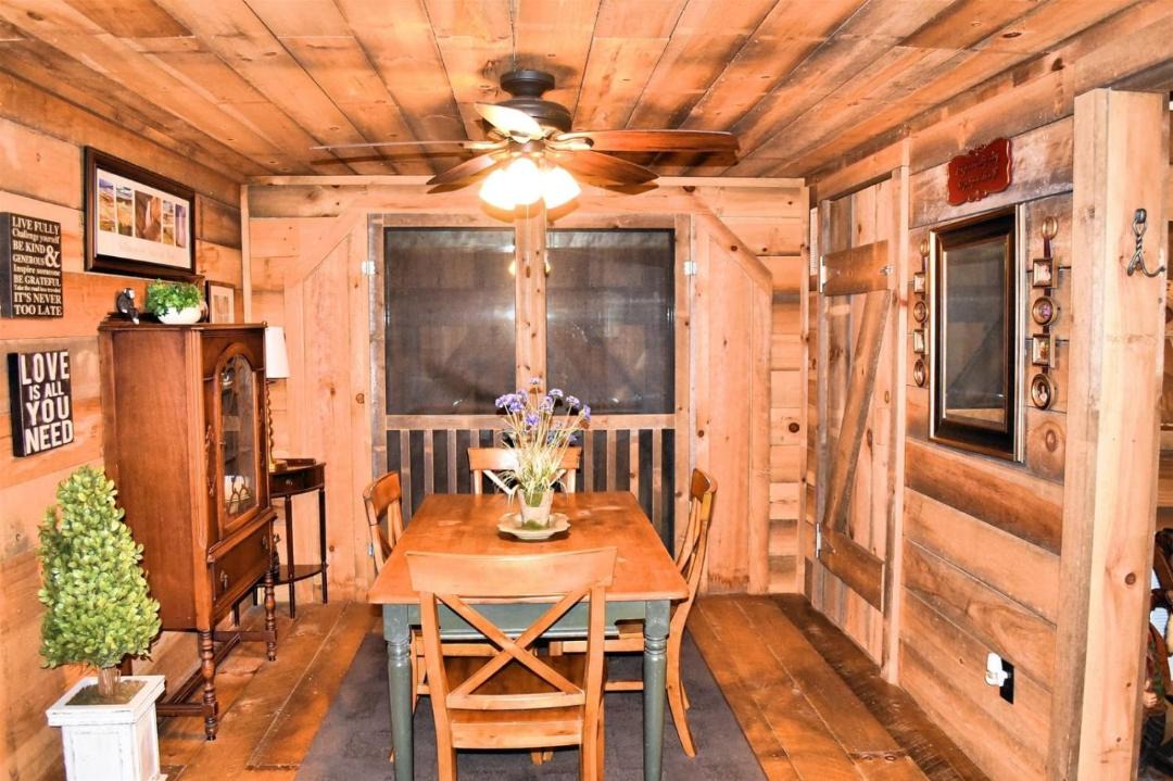 Photo of Livingroom in Copperhill