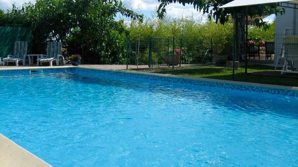 Photo of Others in Ales