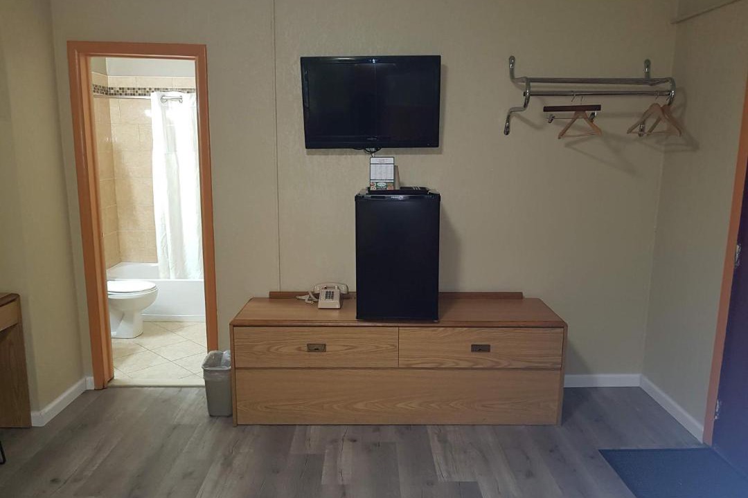 Photo of Others in Utica