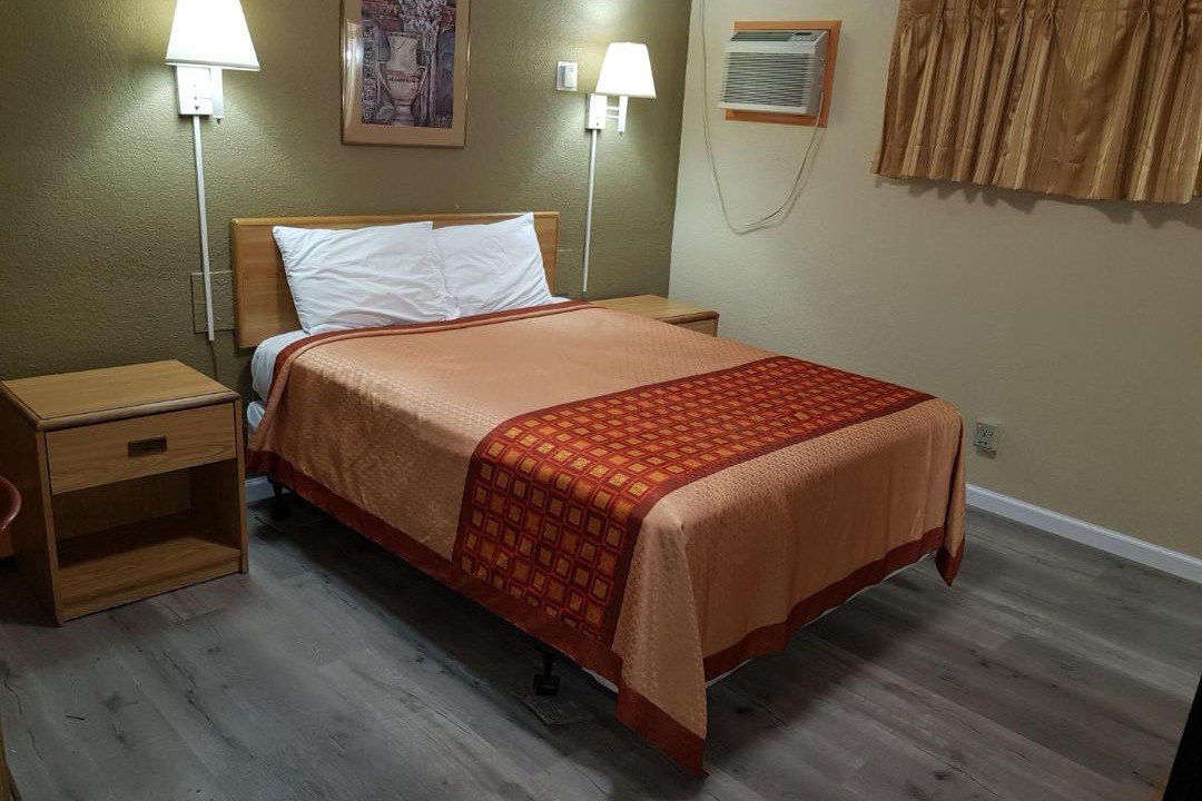 Photo of Bedroom in Utica