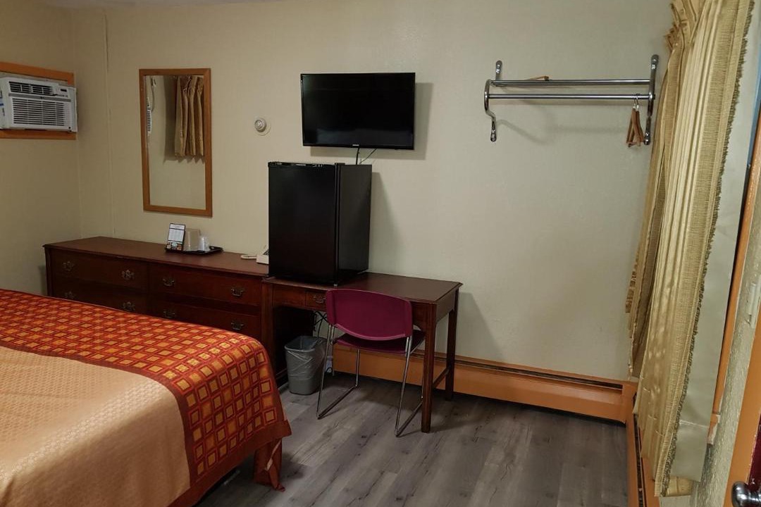 Photo of Others in Utica