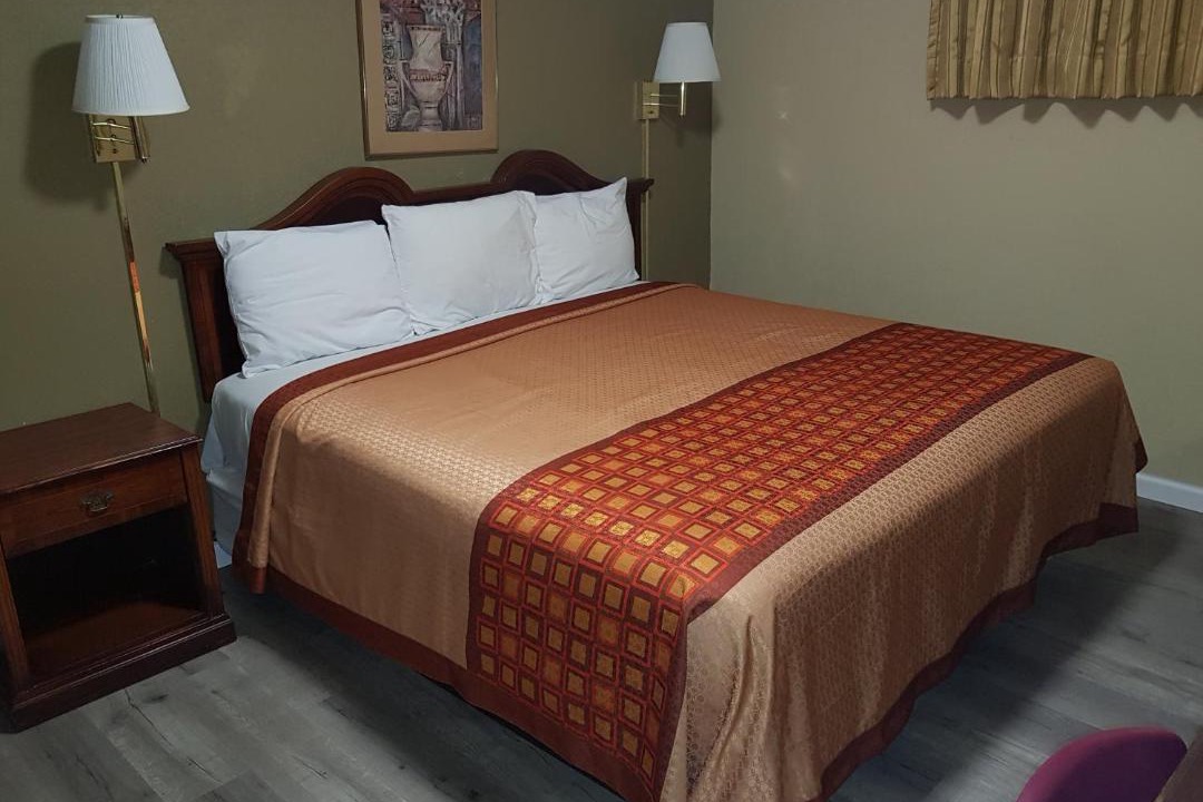 Photo of Bedroom in Utica