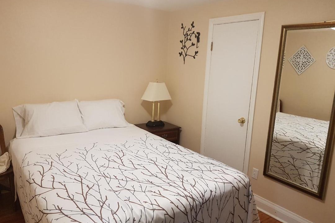 Photo of Bedroom in Sarnia