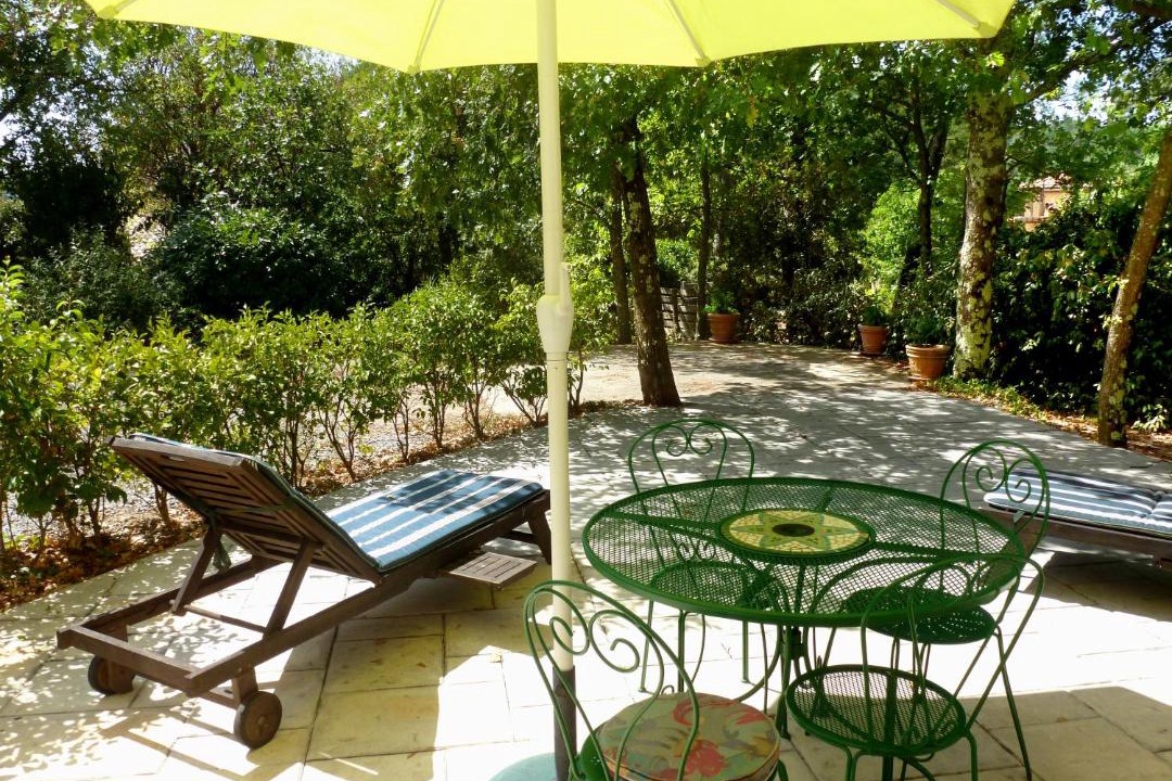 Photo of Patio Balcony in Ailhon