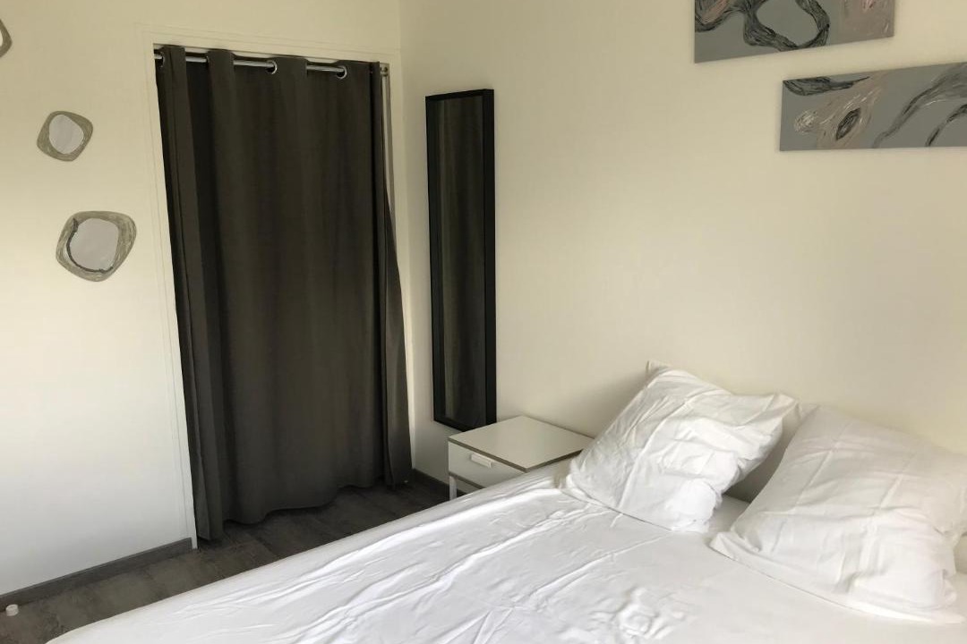 Photo of Bedroom in Saint-Sauveur