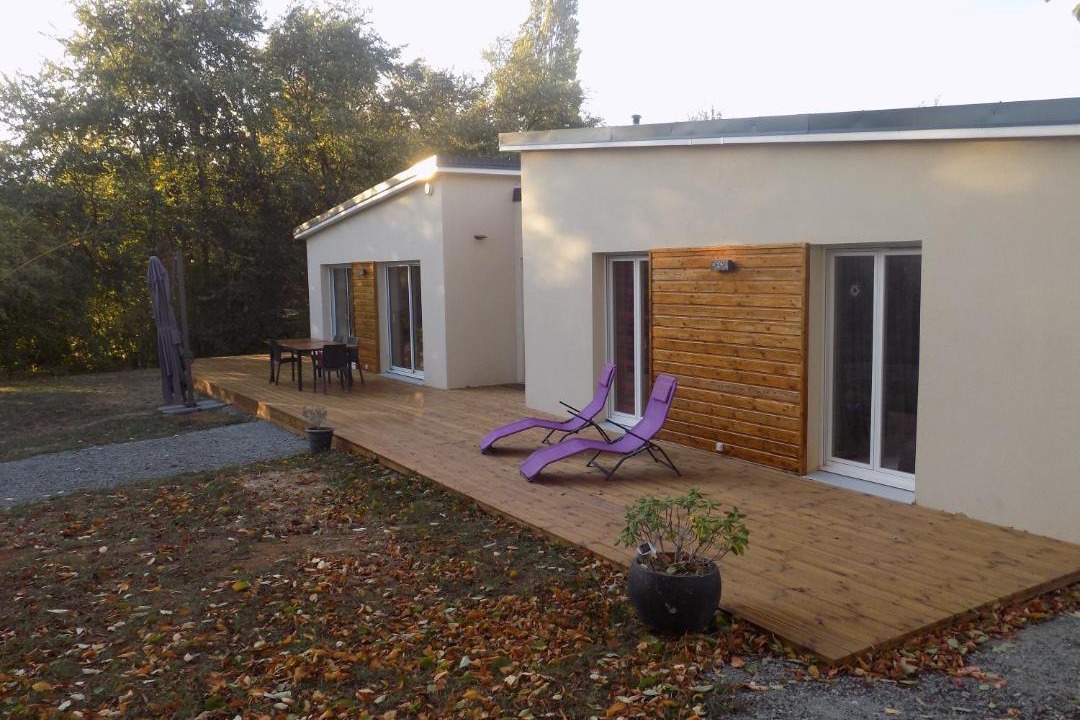 Photo of Others in Raveau