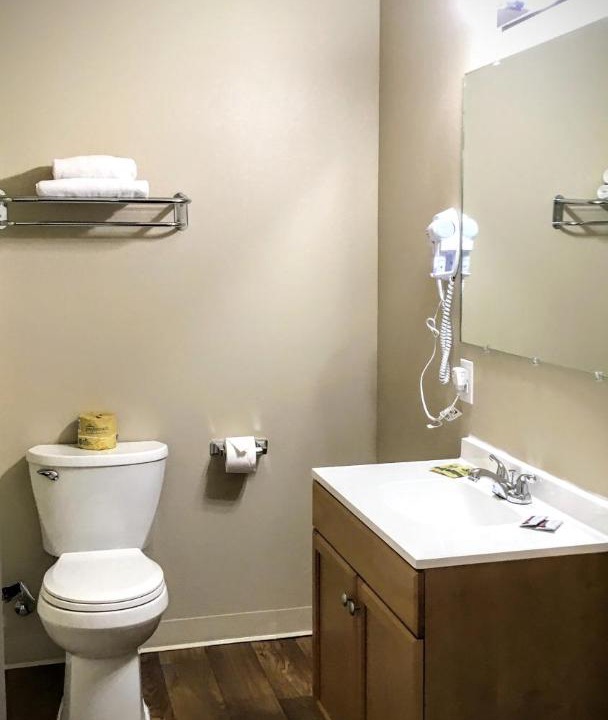 Photo of Bathroom in Yreka