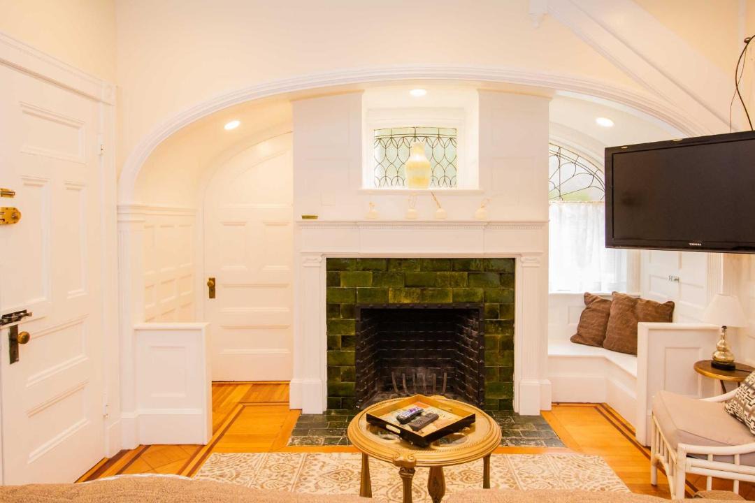 Photo of Others in Cleveland Circle