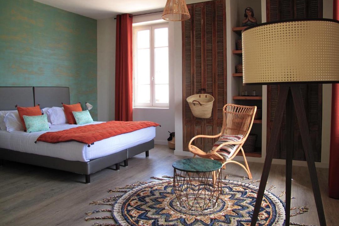 Photo of Others in Lagnes