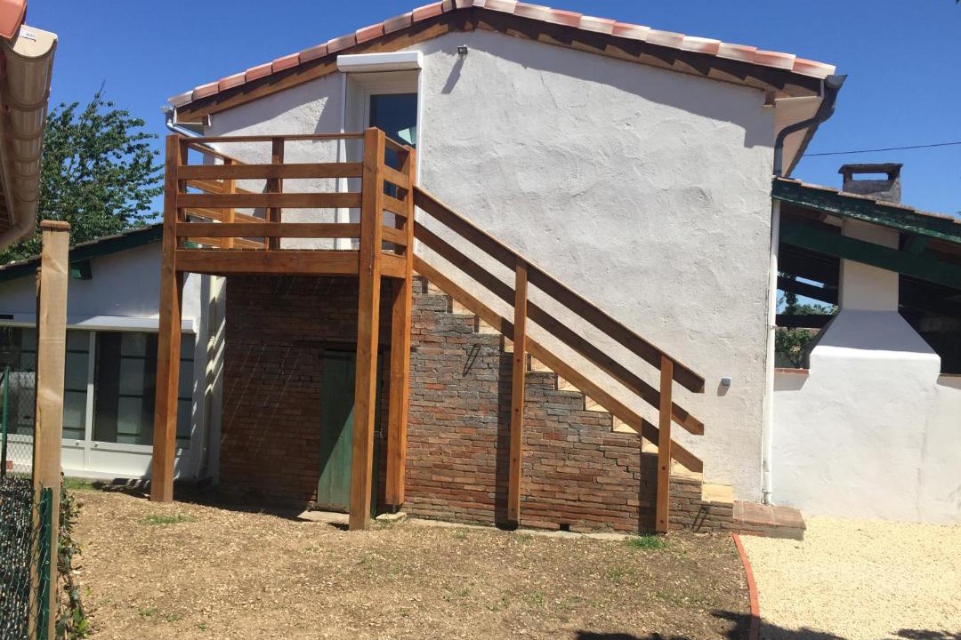 Photo of Others in Parisot